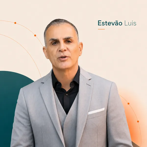 Prof. Estevão Luis